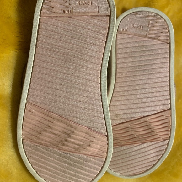 TOMS Animal Print T6 - Picture 3 of 4